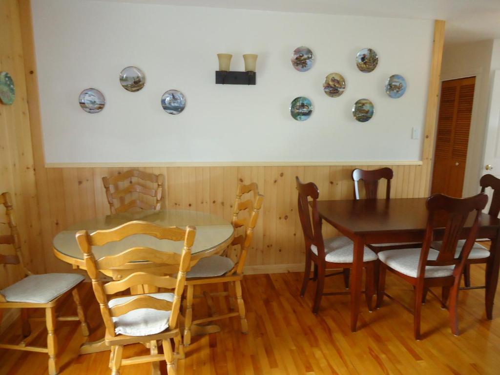 Gite A L'Abri Du Vent Bed And Breakfast Percé Exterior foto