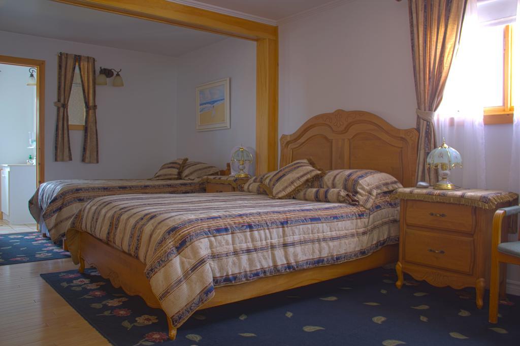 Gite A L'Abri Du Vent Bed And Breakfast Percé Exterior foto